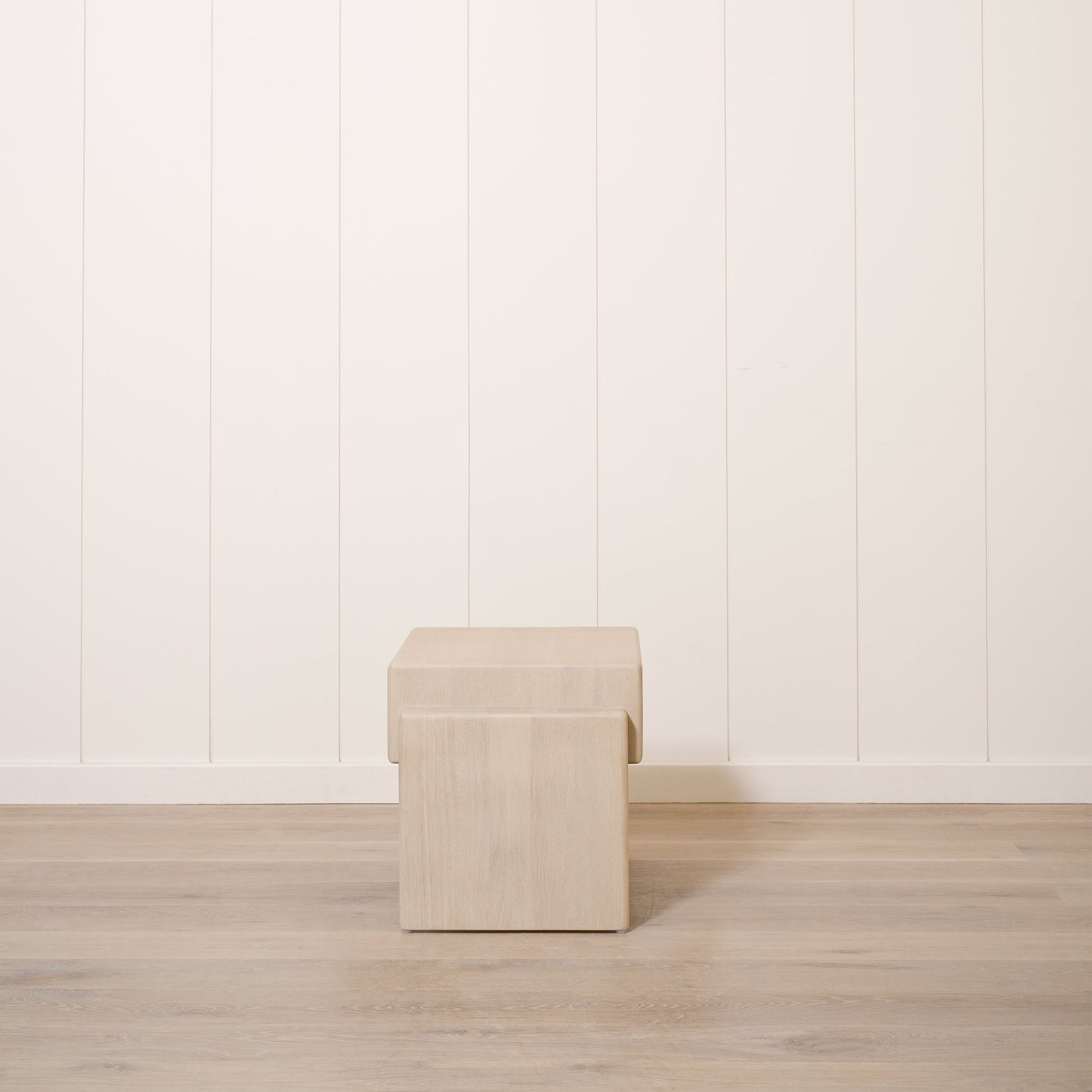 Rya Nightstand