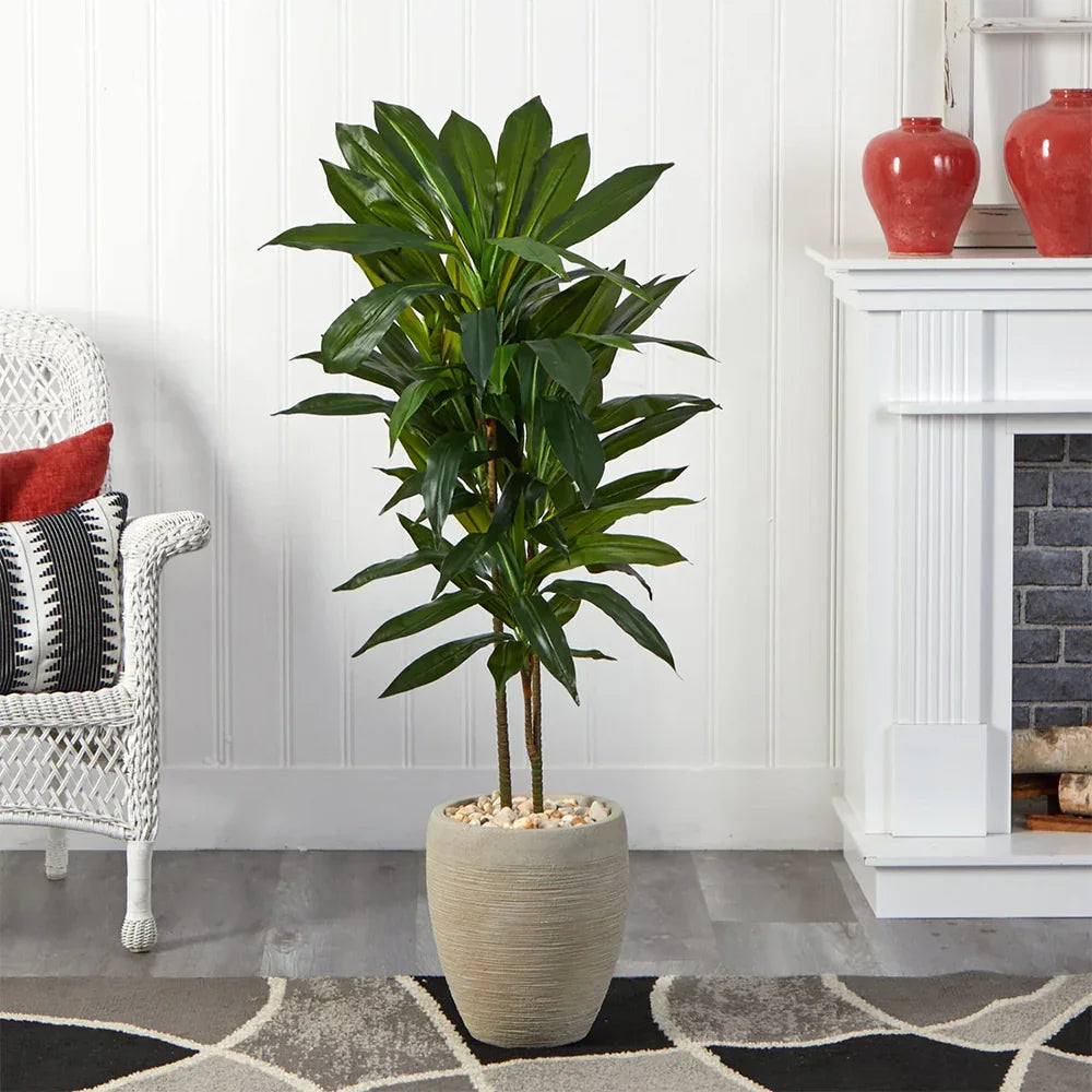 Dracaena en argile Verdana de 1,20 m avec jardinière couleur sable