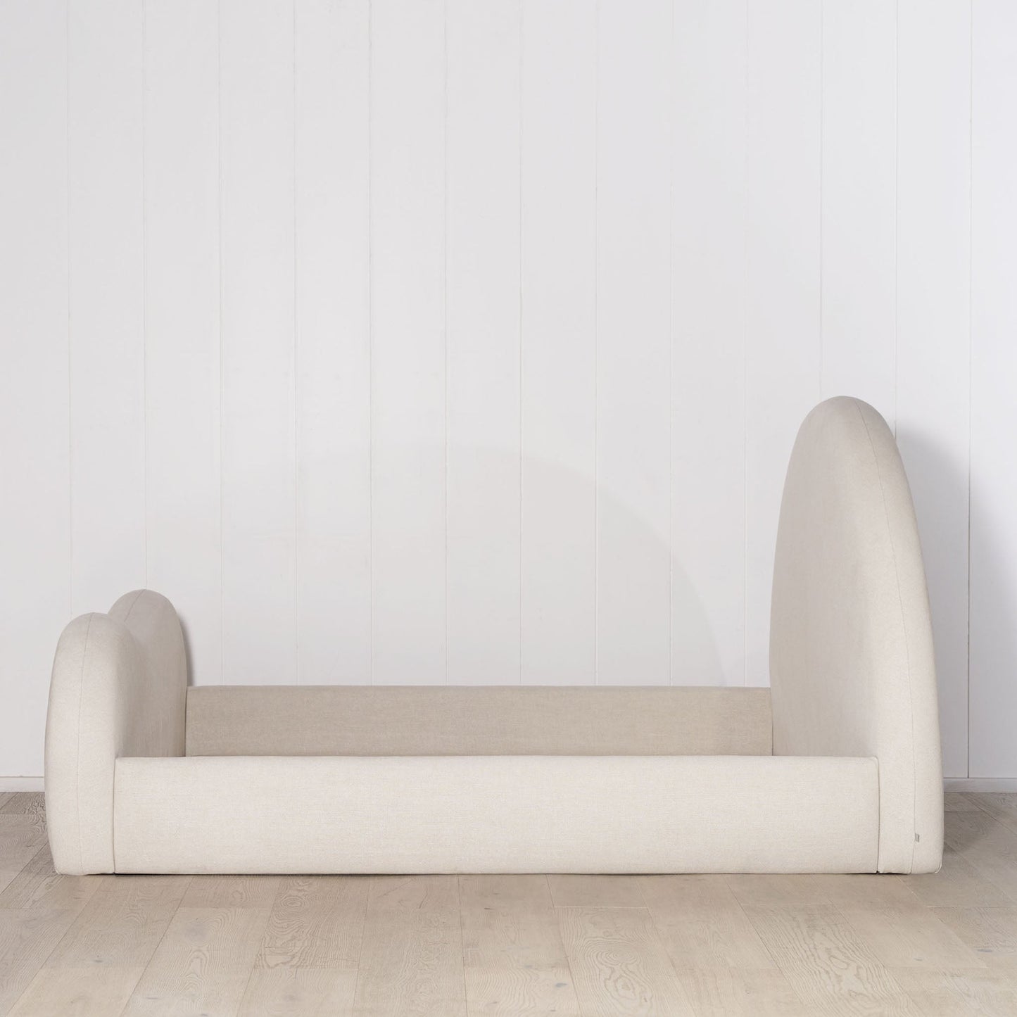Avery Bed