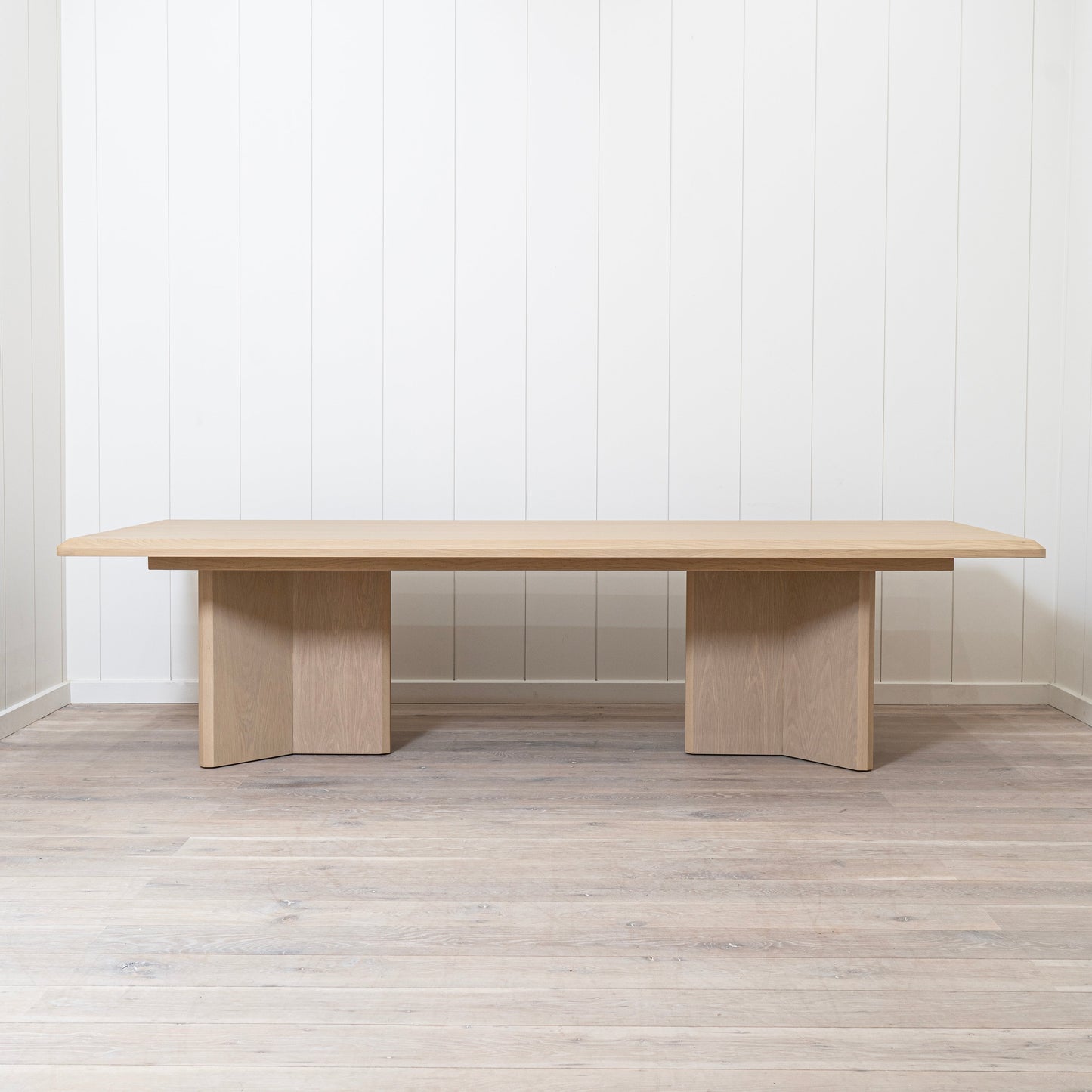 Clara Dining Table