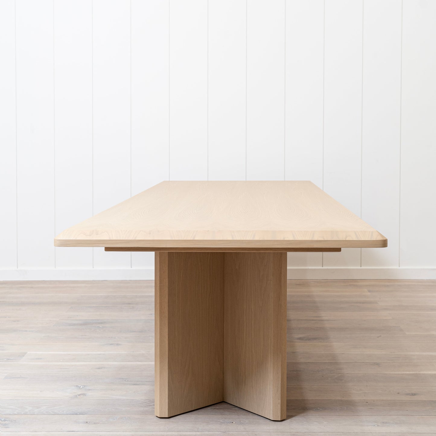 Clara Dining Table