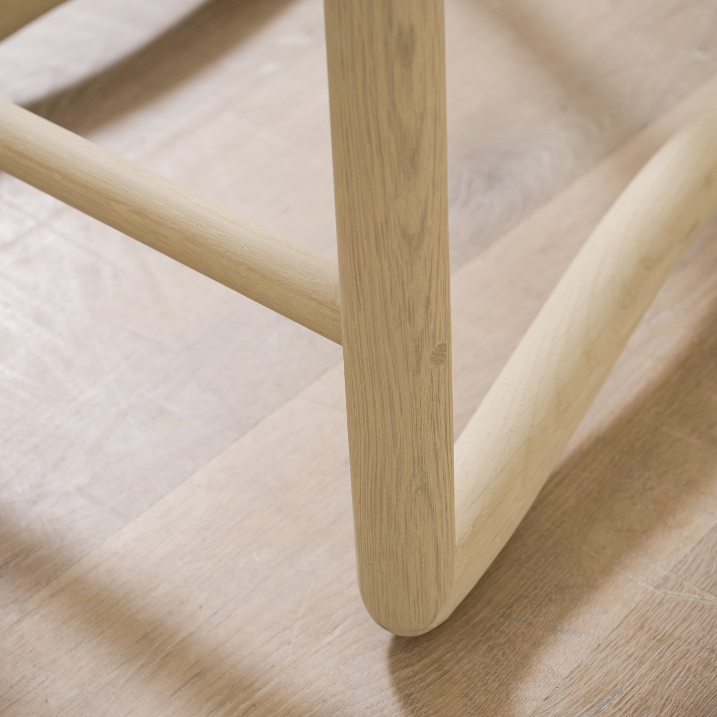 Cuddle Counter Stool
