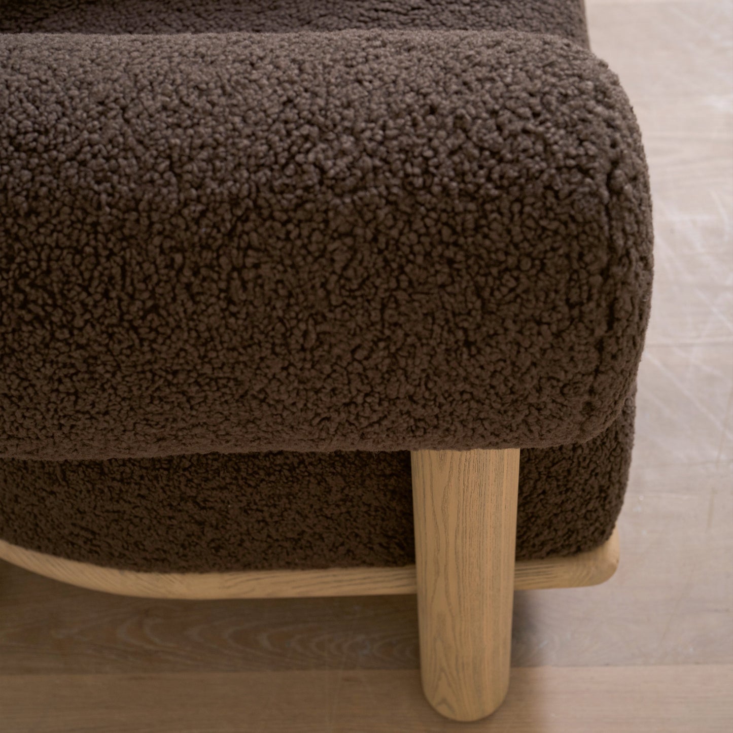 Daphne Chair