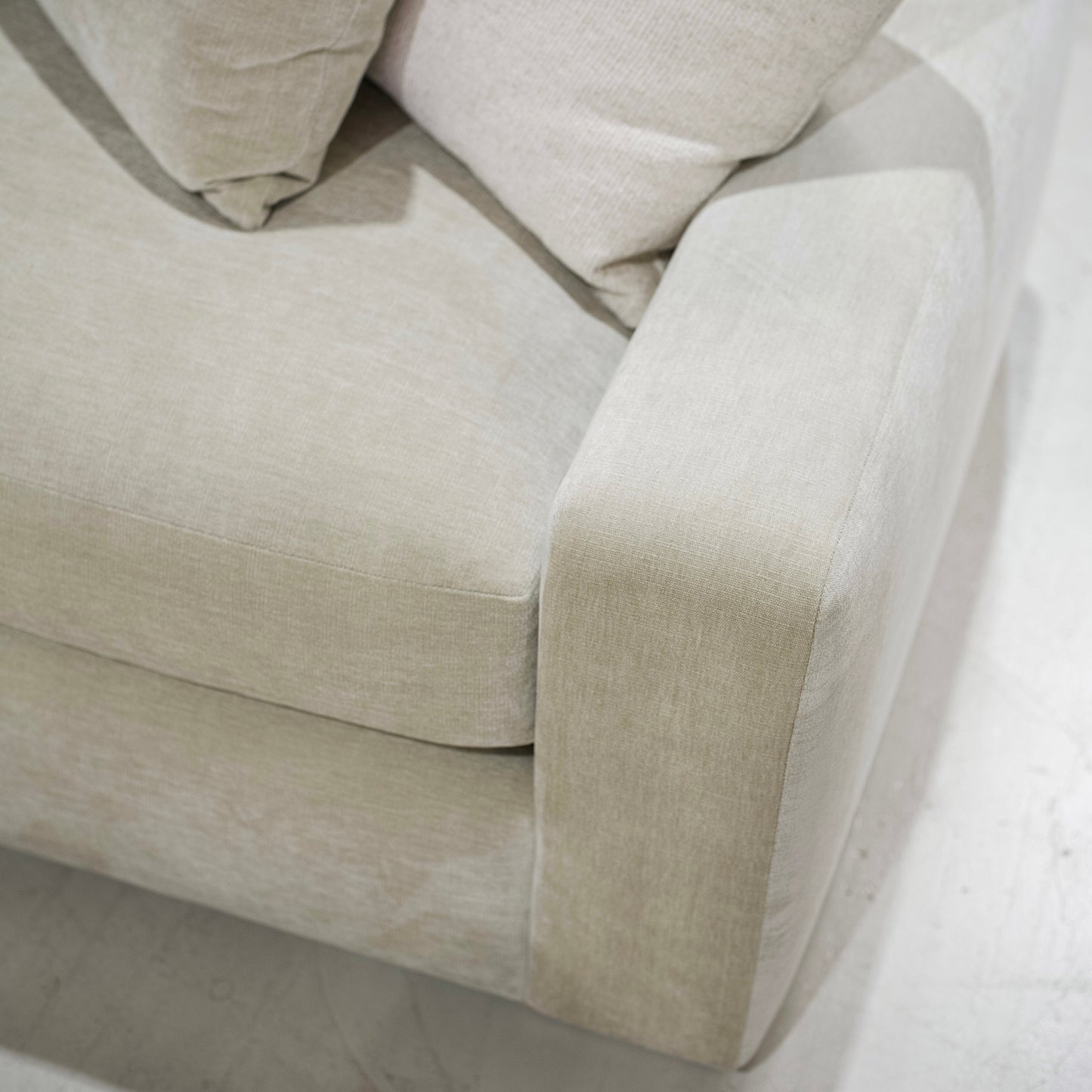 Hugo Sofa