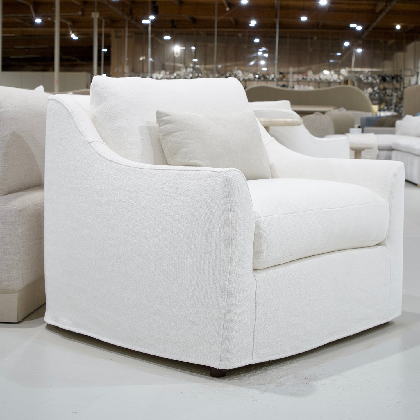 Jasper L Chair