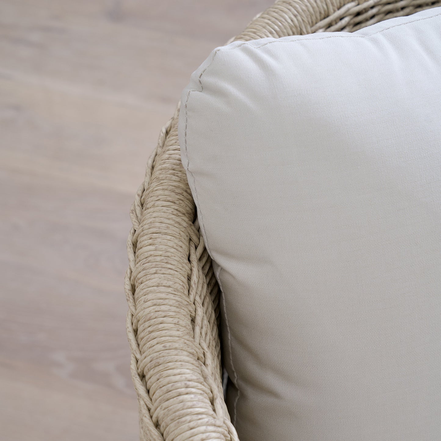 Ivy Outdoor Chair