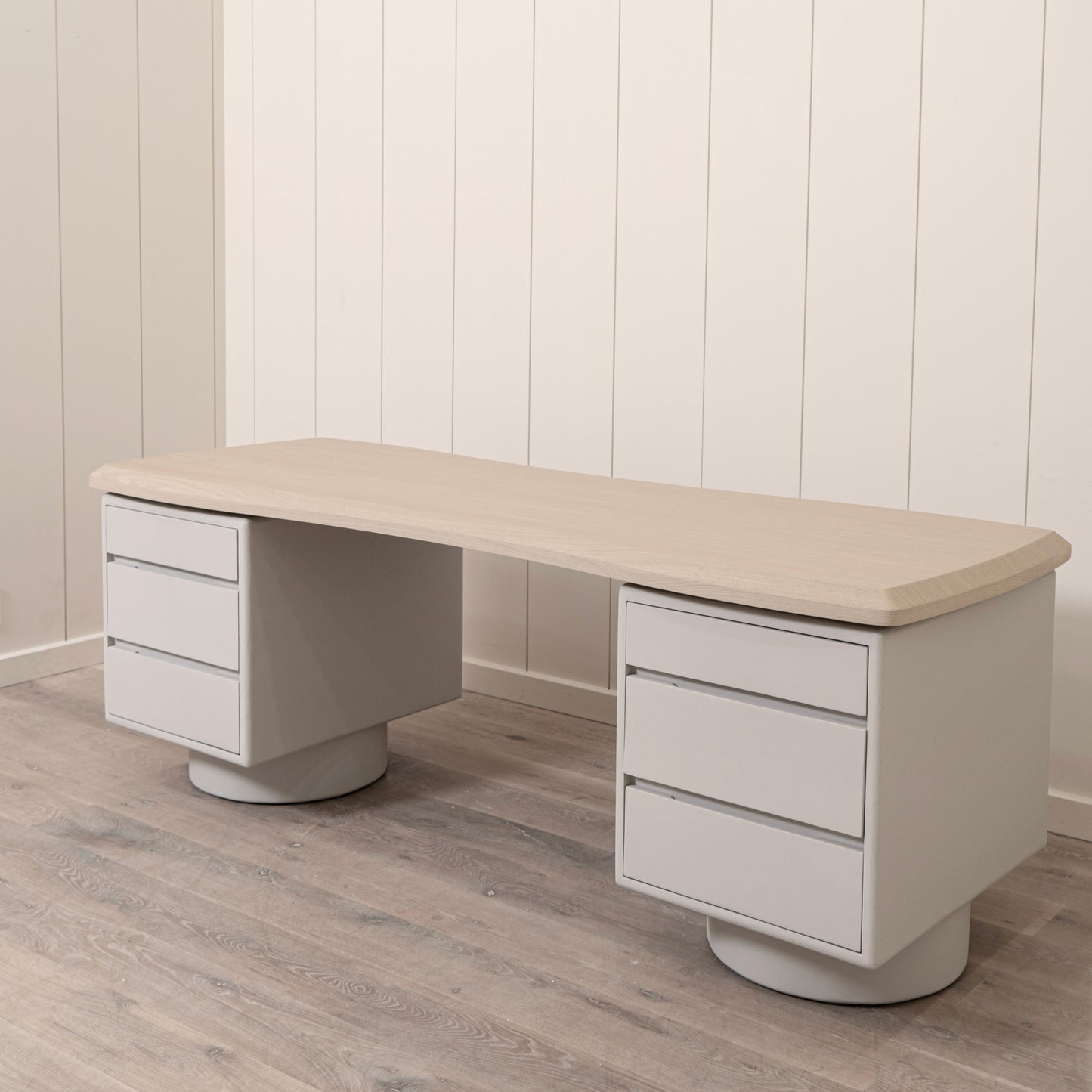 Sally Desk