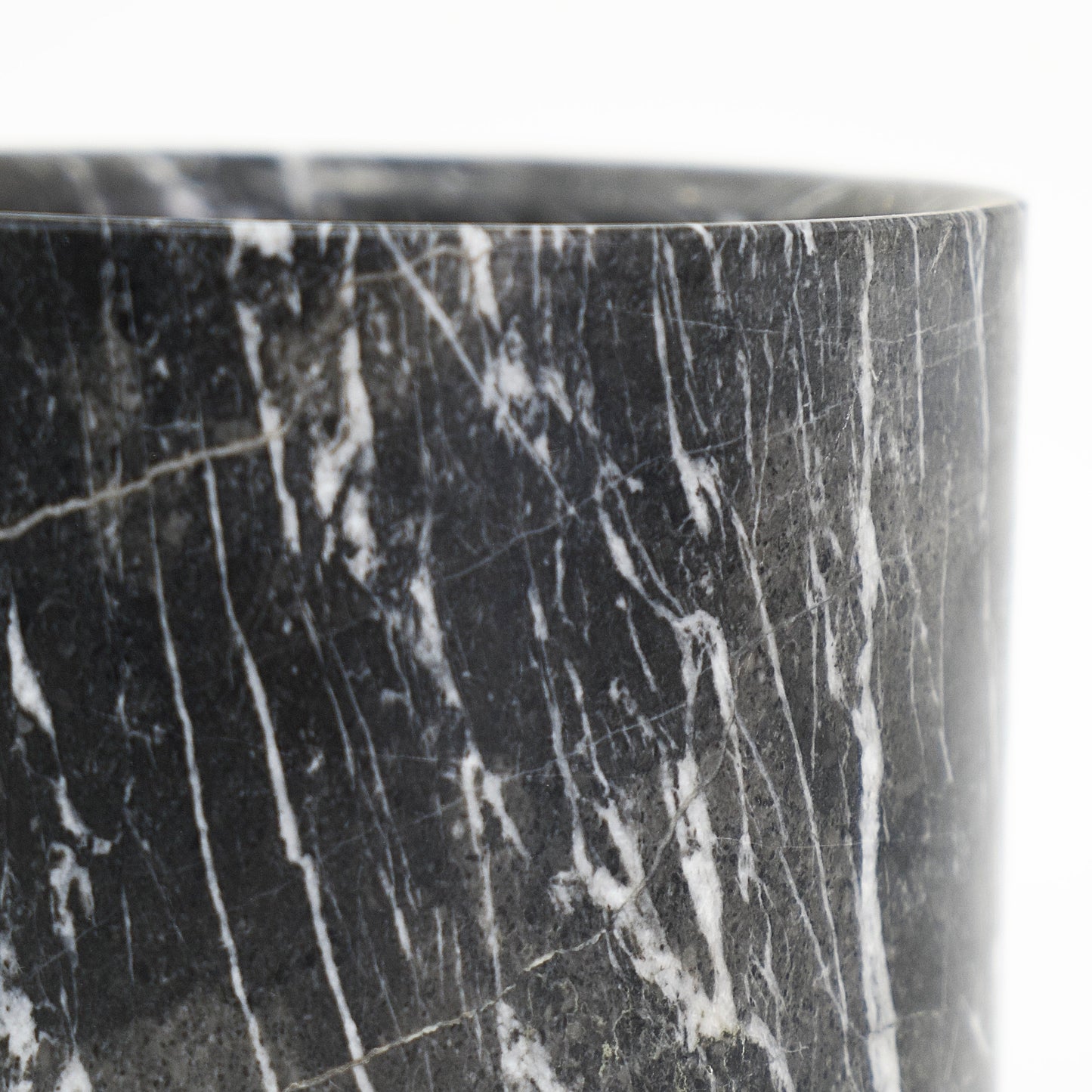 Leva Vase