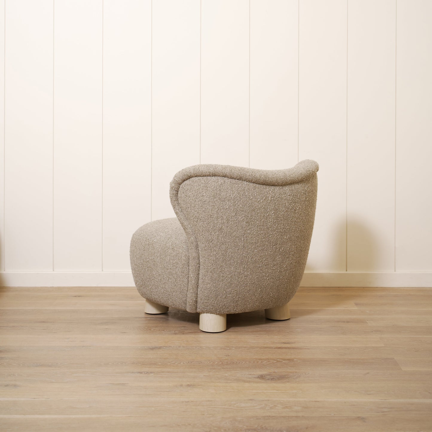 Ward Chair