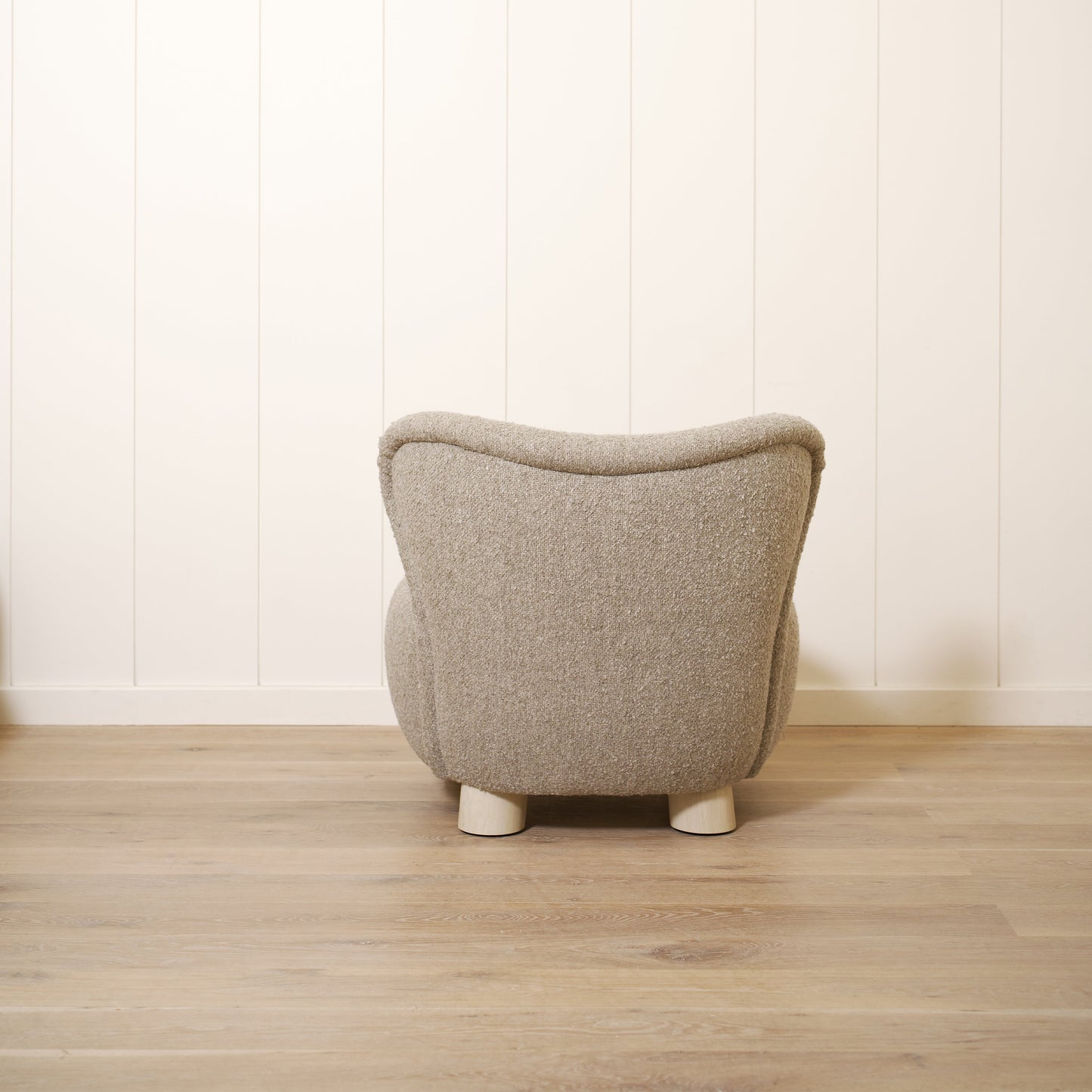 Ward Chair