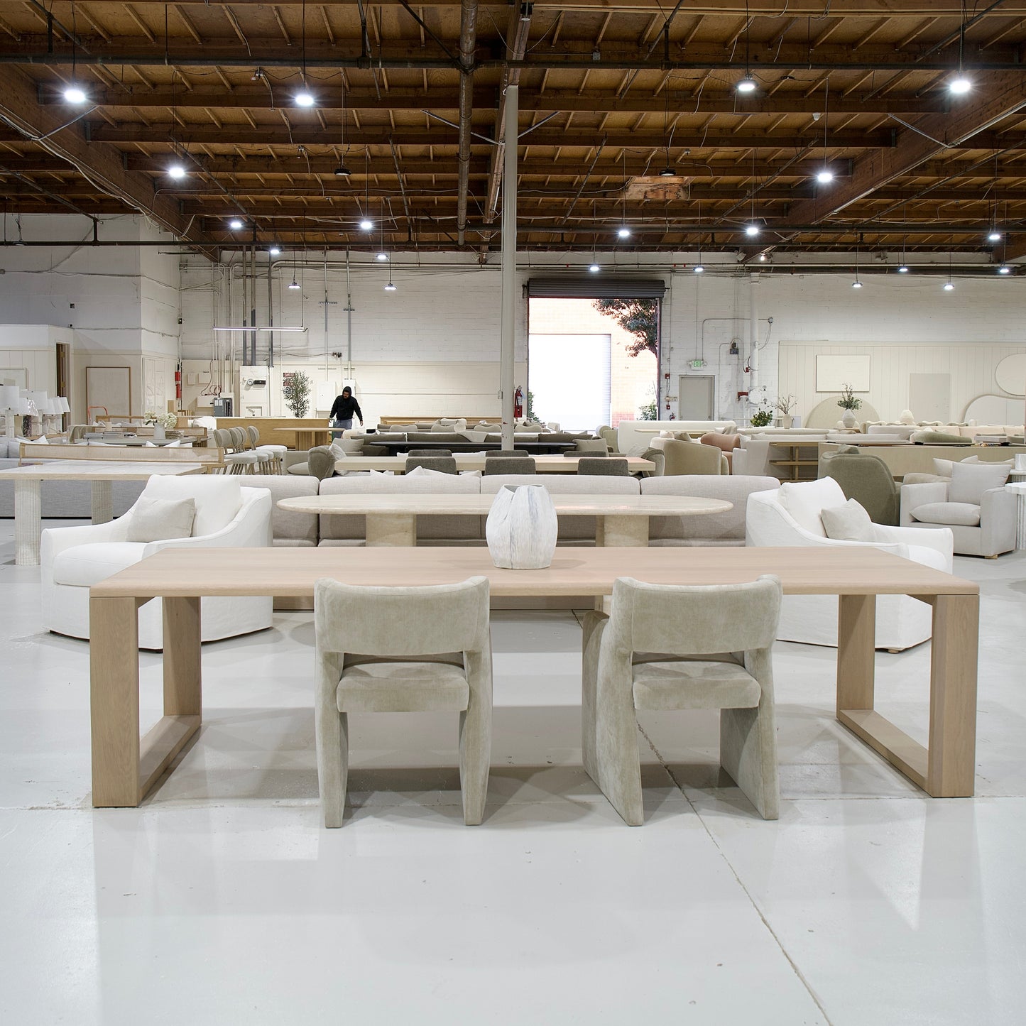 Poster Dining Table