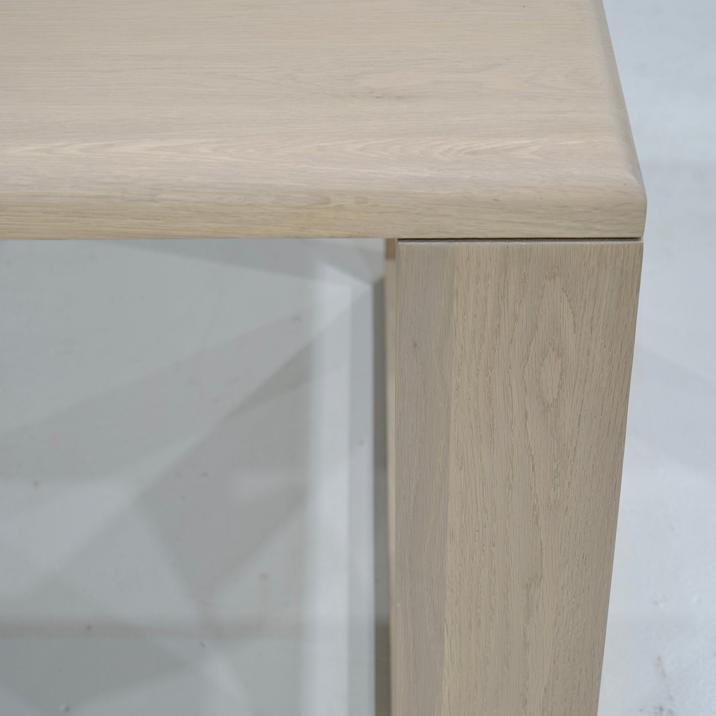 Poster Dining Table