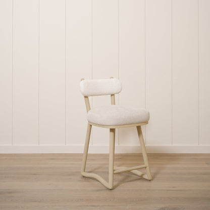 Cuddle Counter Stool