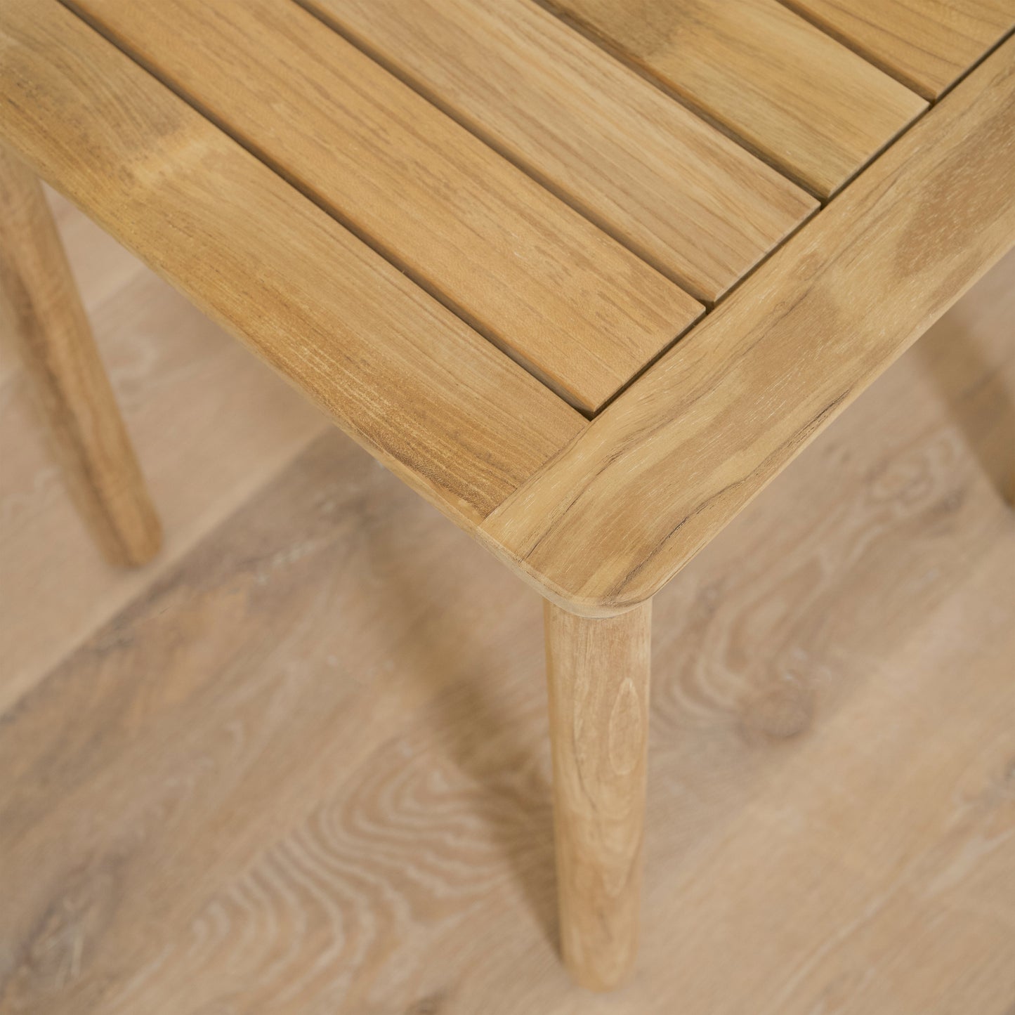 Arianna Outdoor Side Table
