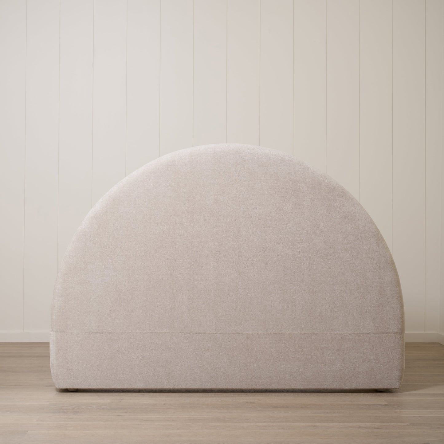 Demi  Bed