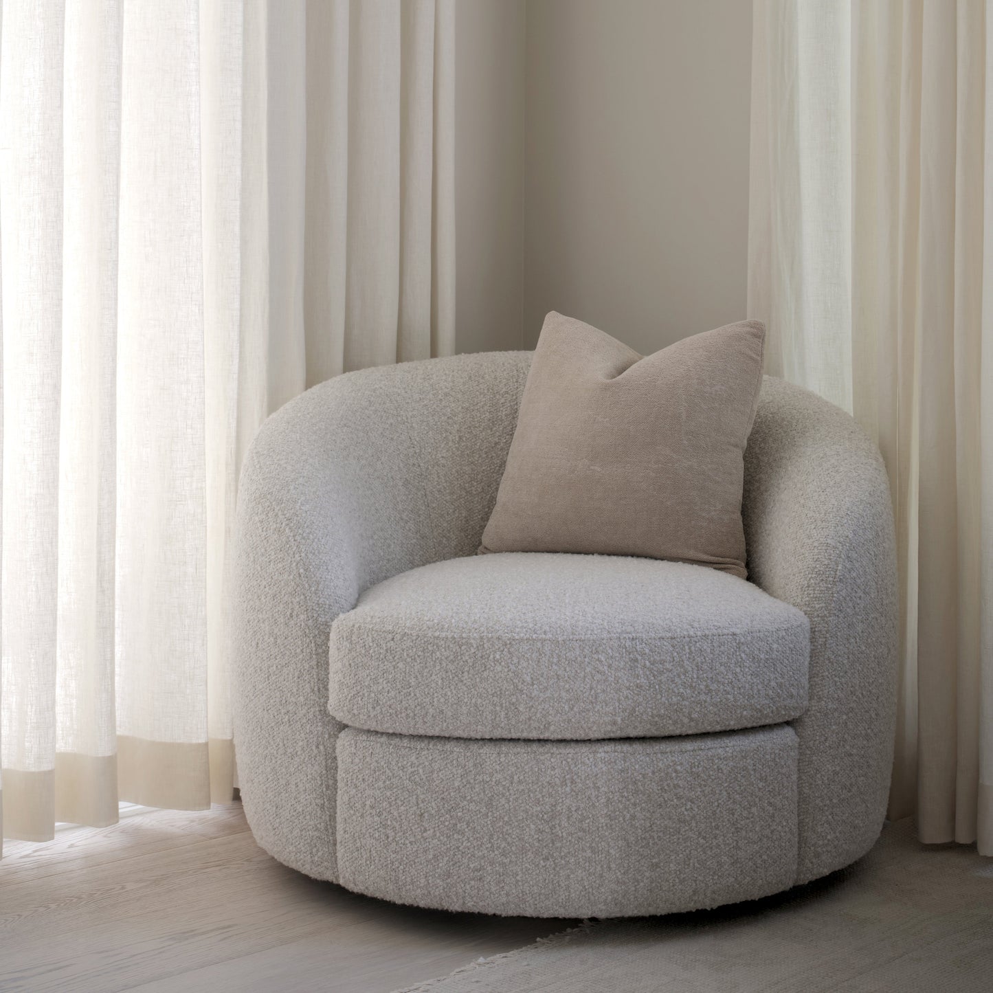 Ansel Swivel Chair