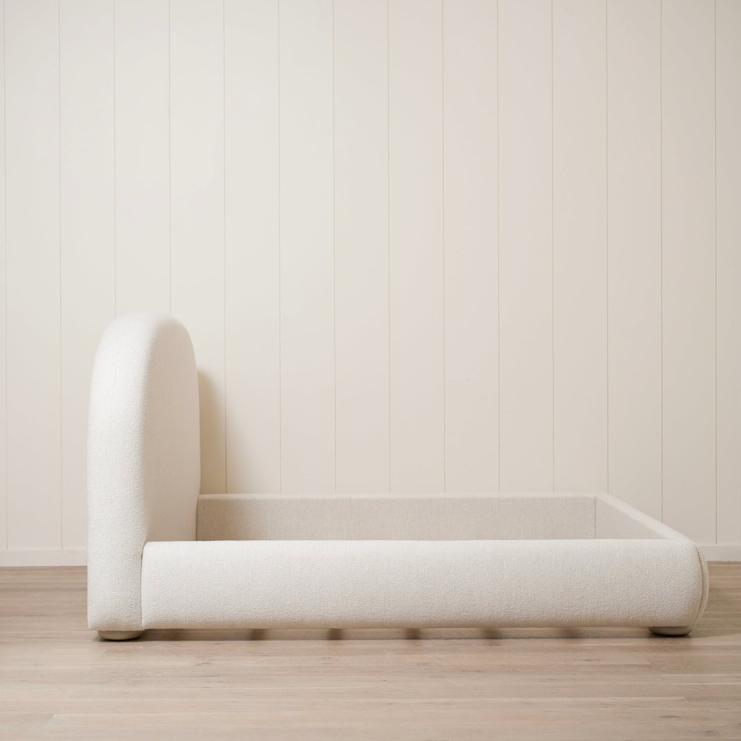 Chandler Bed