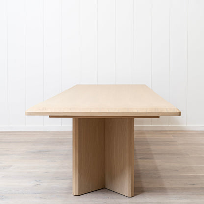 Clara Dining Table
