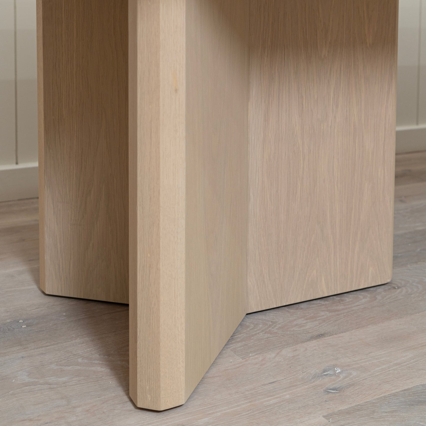 Clara Dining Table