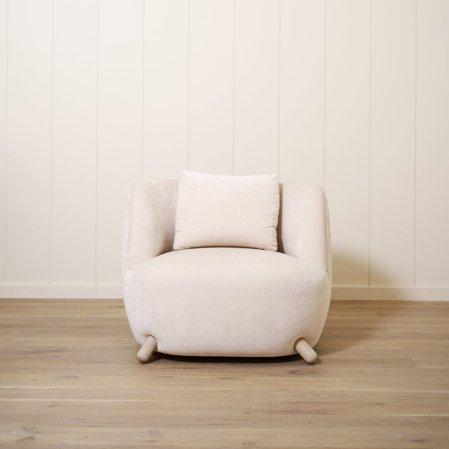 Cora Chair