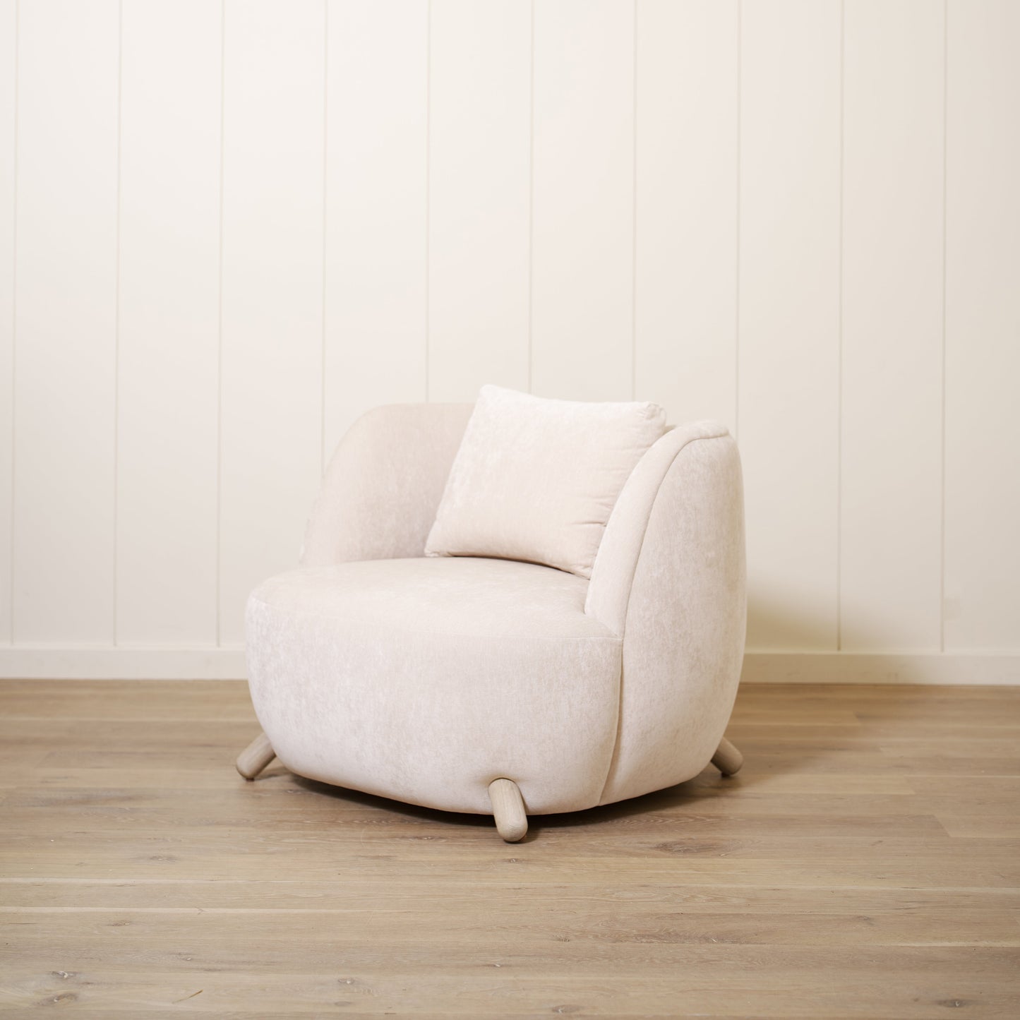 Cora Chair