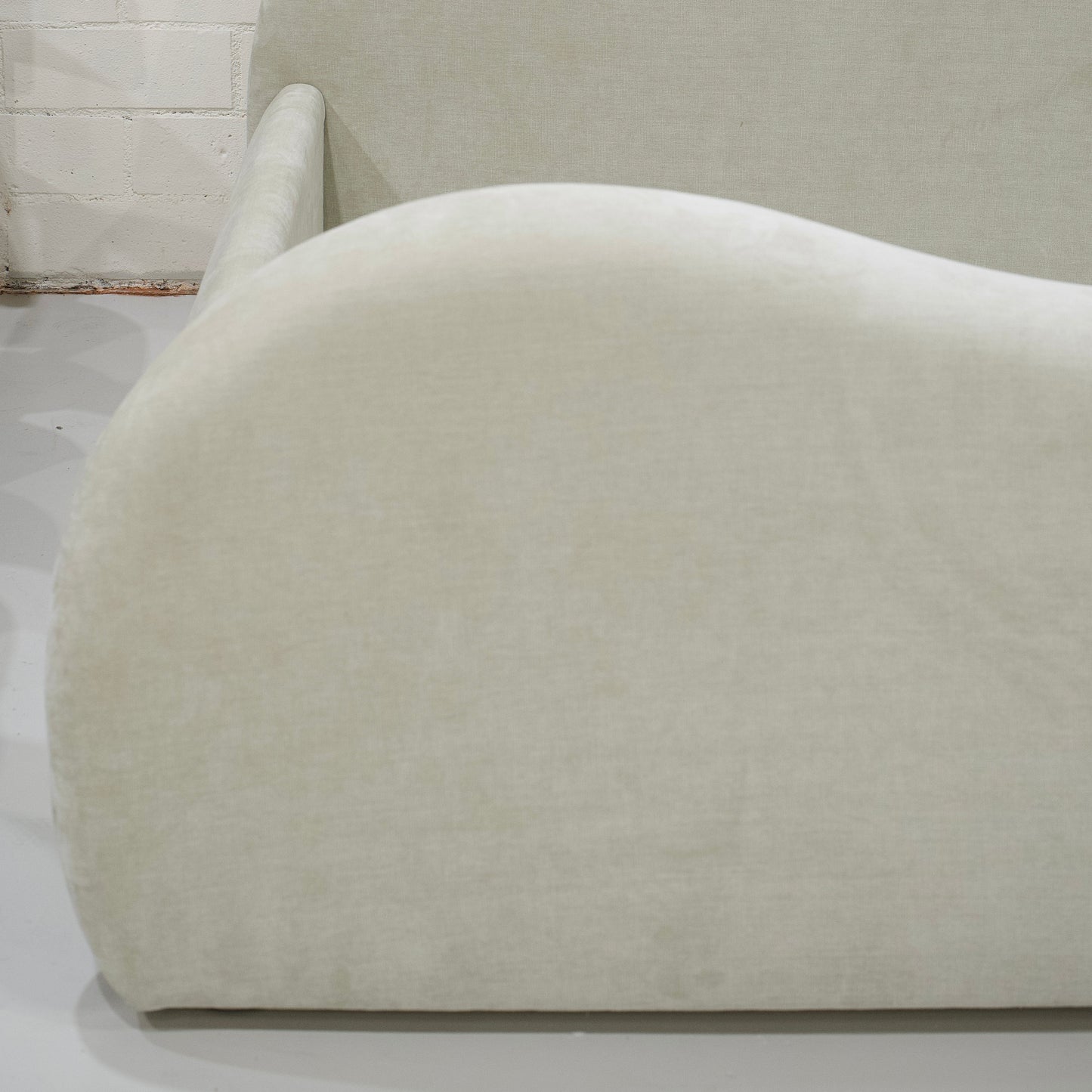 Avery Bed