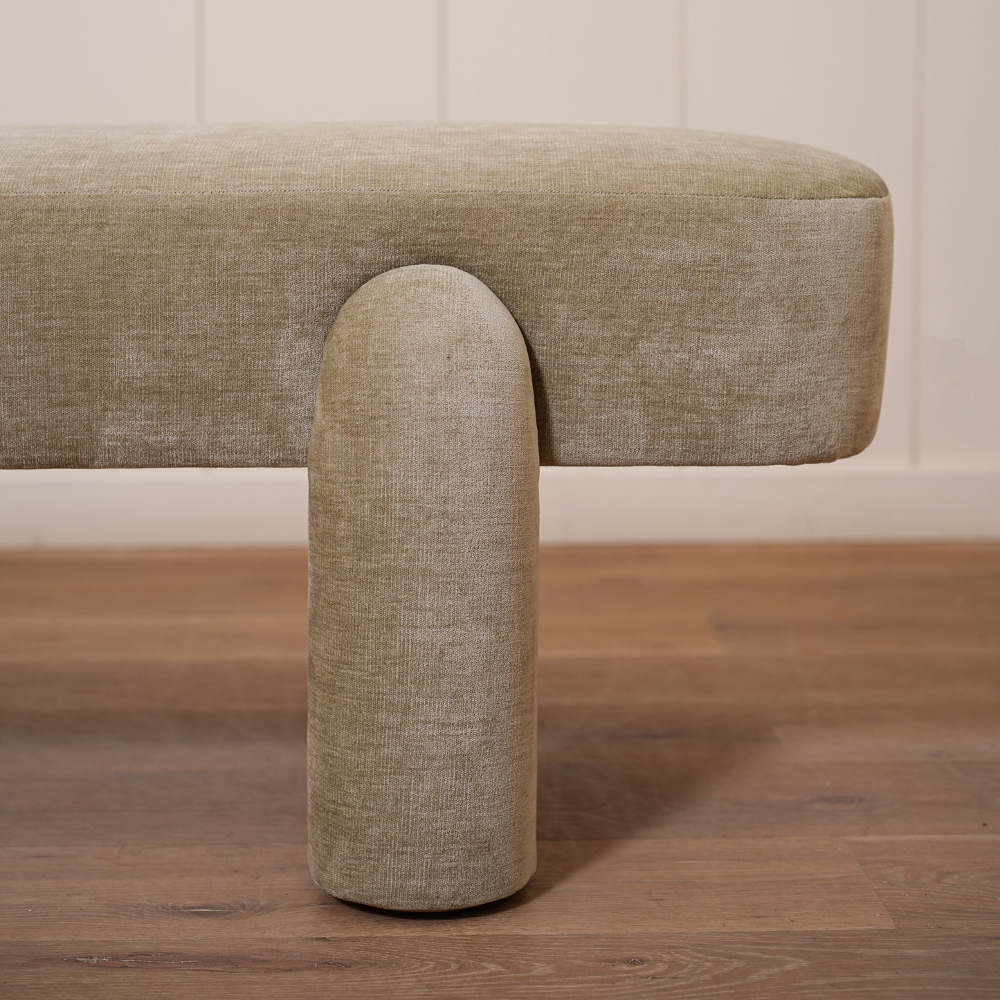 Dakota Bench