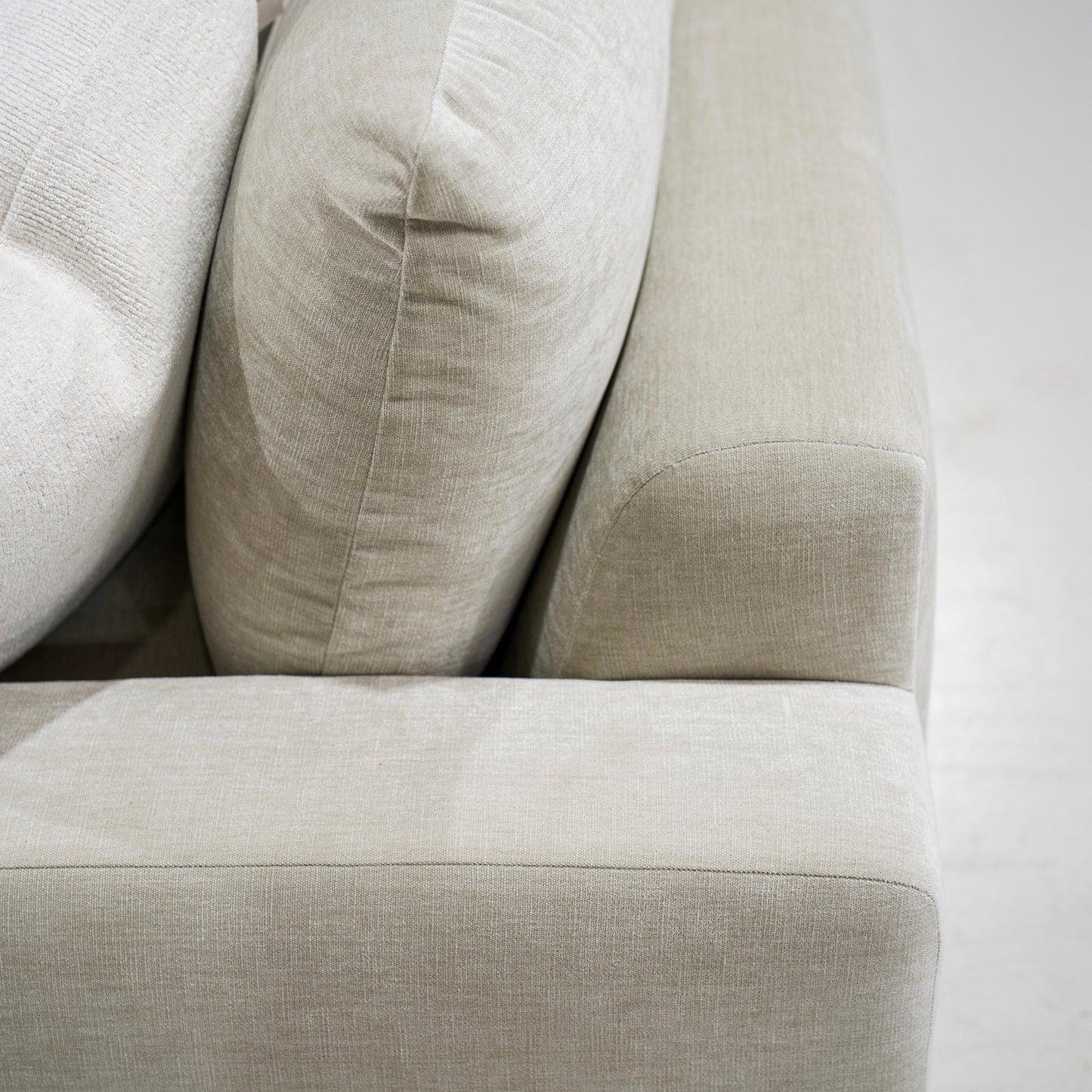Hugo Sofa