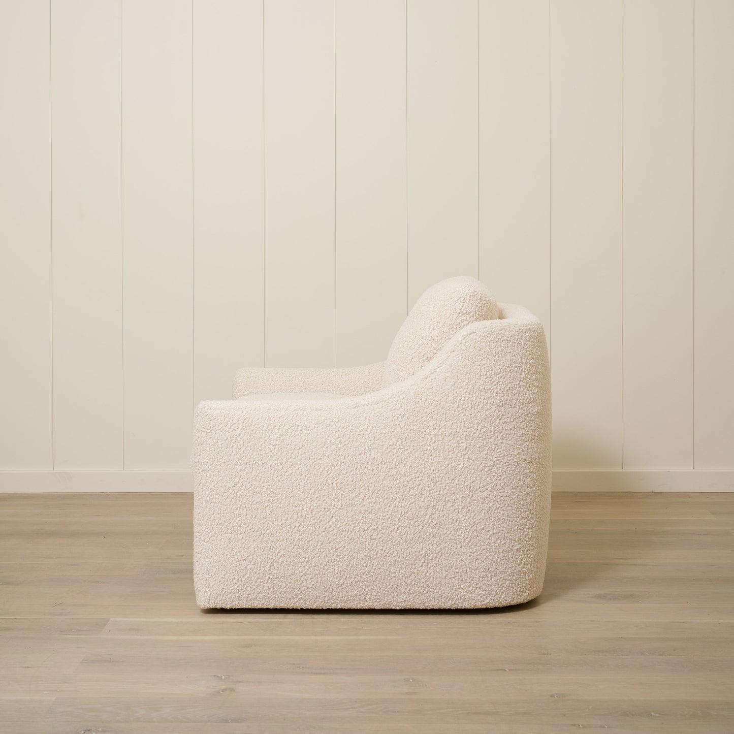 Jasper L Chair