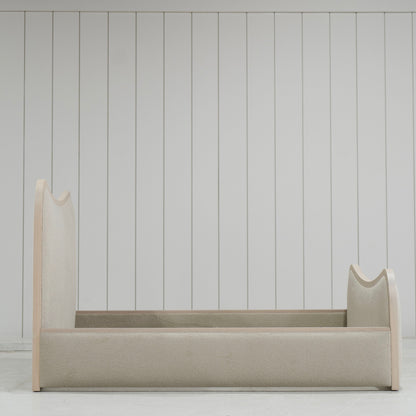 Broad Bed