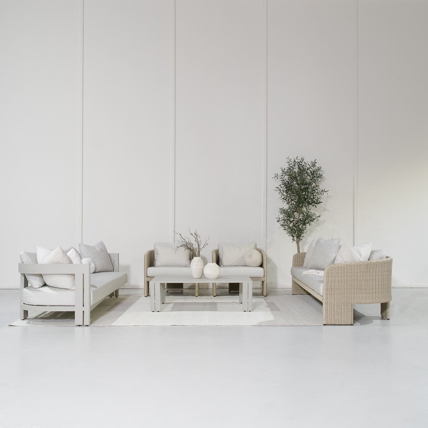 Leon Outdoor Coffee Table
