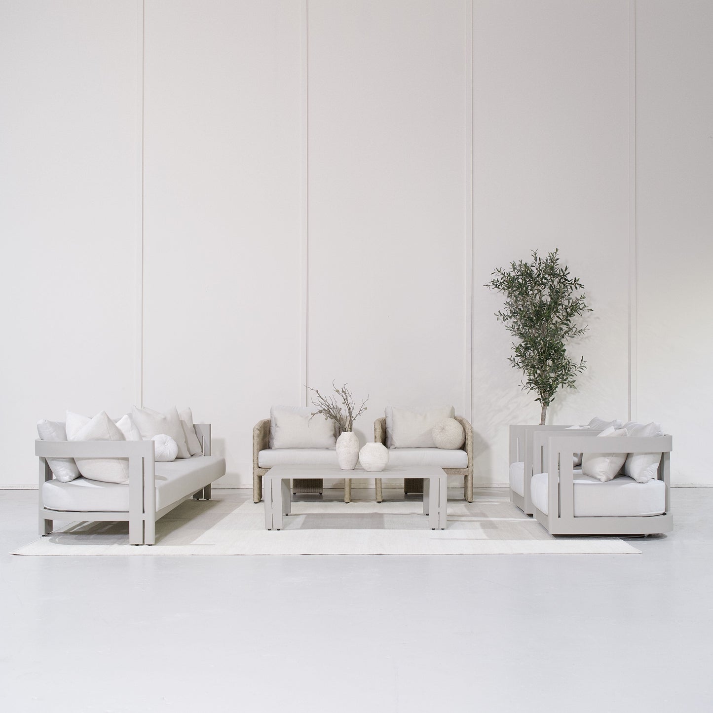 Leon Outdoor Sofa