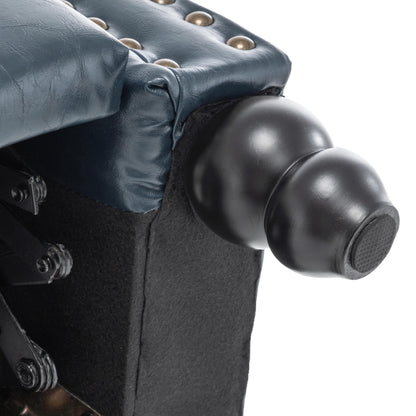 Fauteuils inclinables manuels avec garniture cloutée