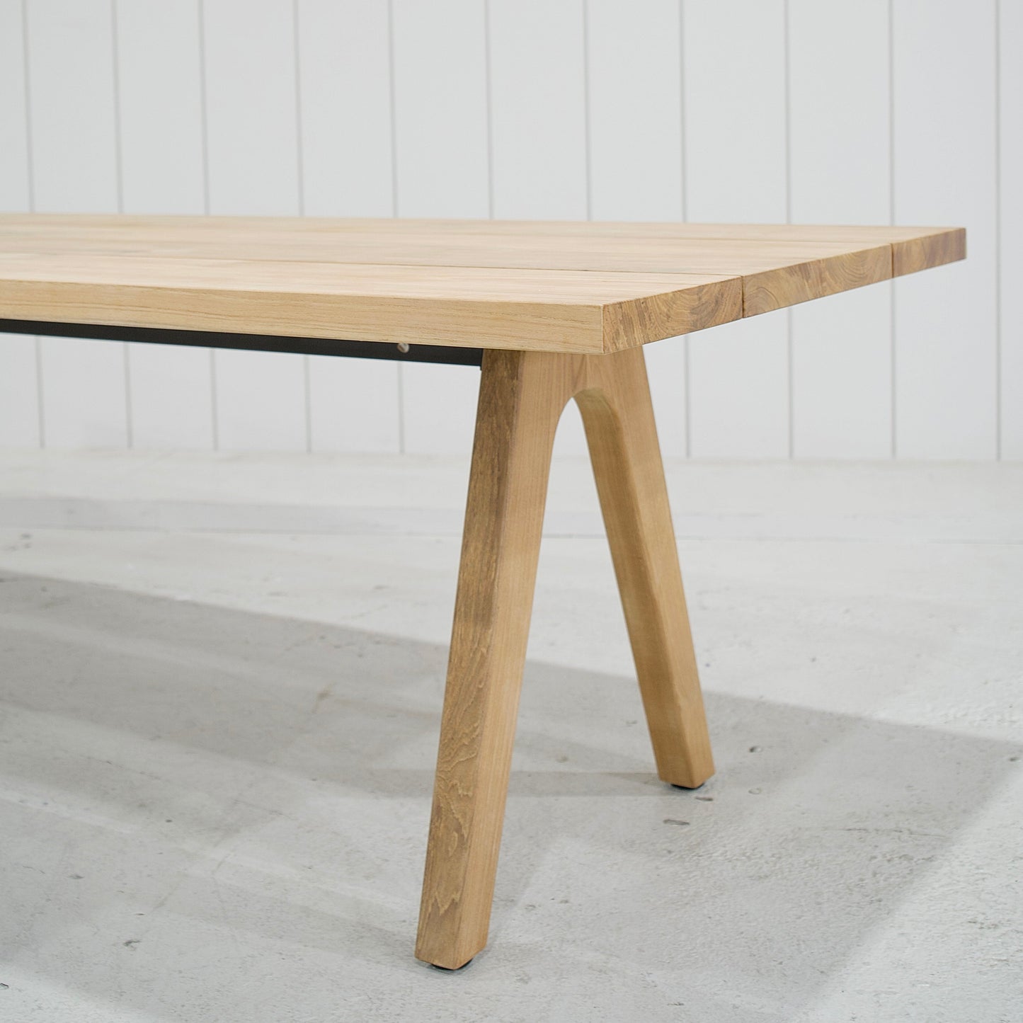 Luca Dining Table