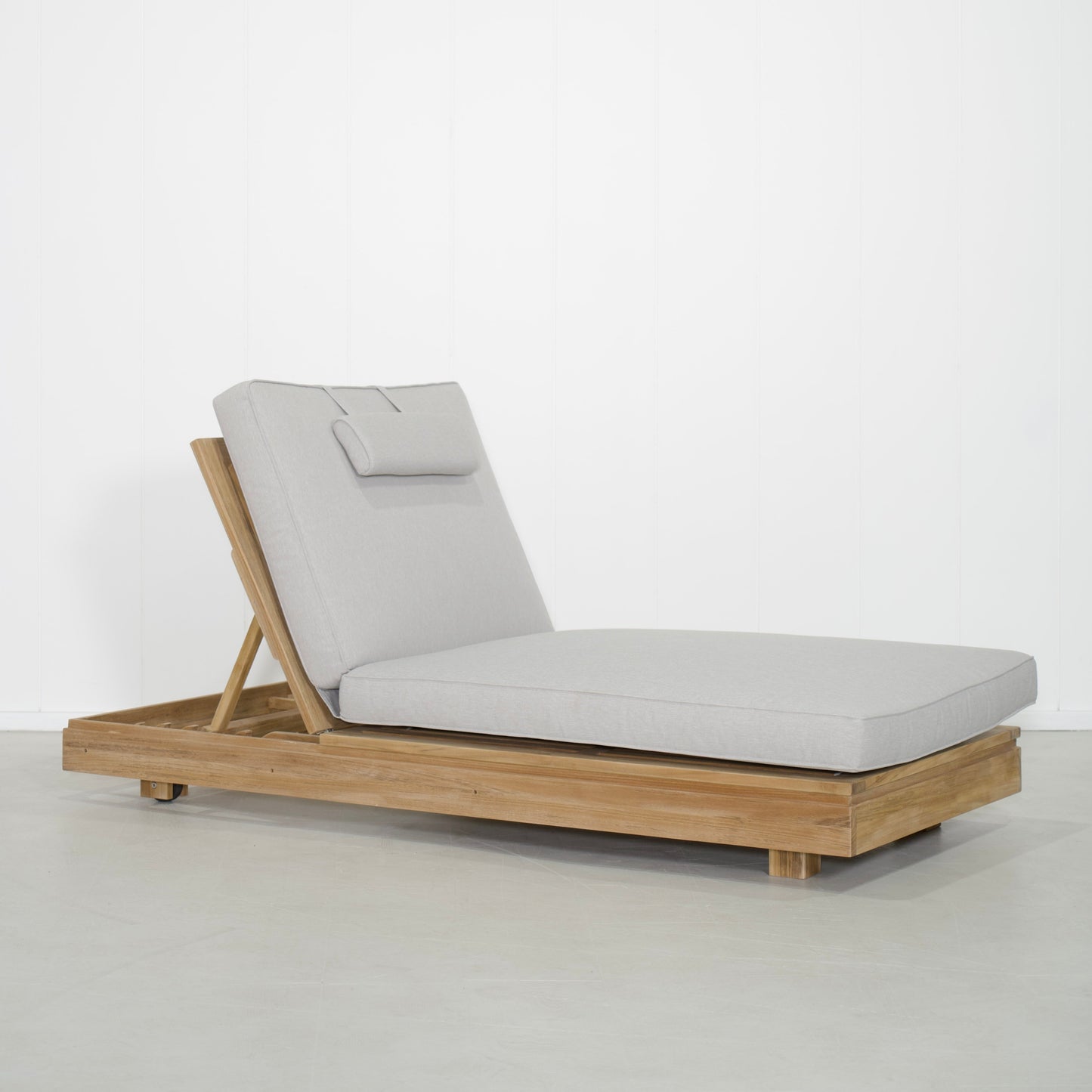 Revello Outdoor Chaise Lounger