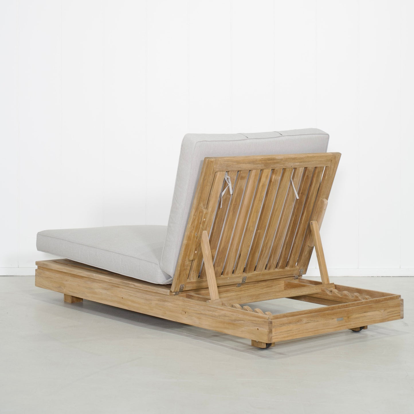 Revello Outdoor Chaise Lounger