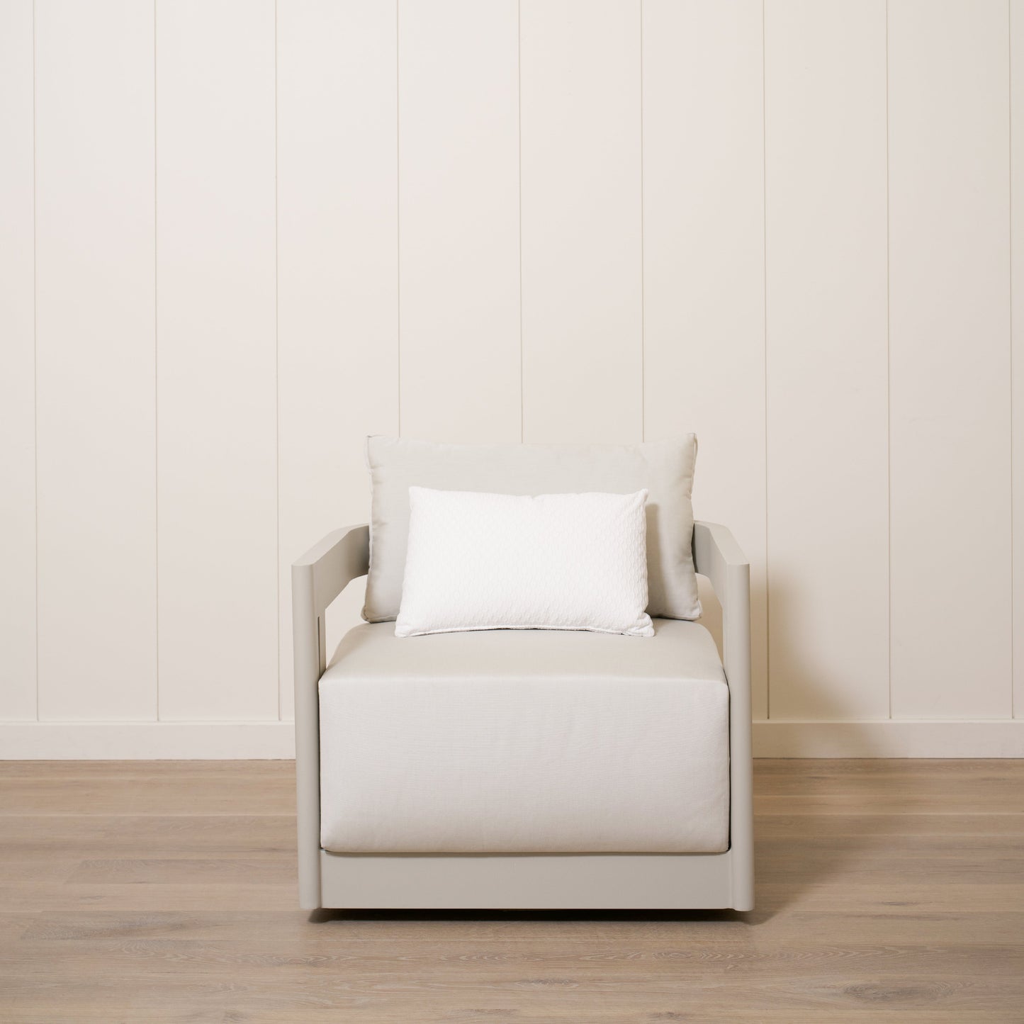 Leon Outdoor Swivel Chair