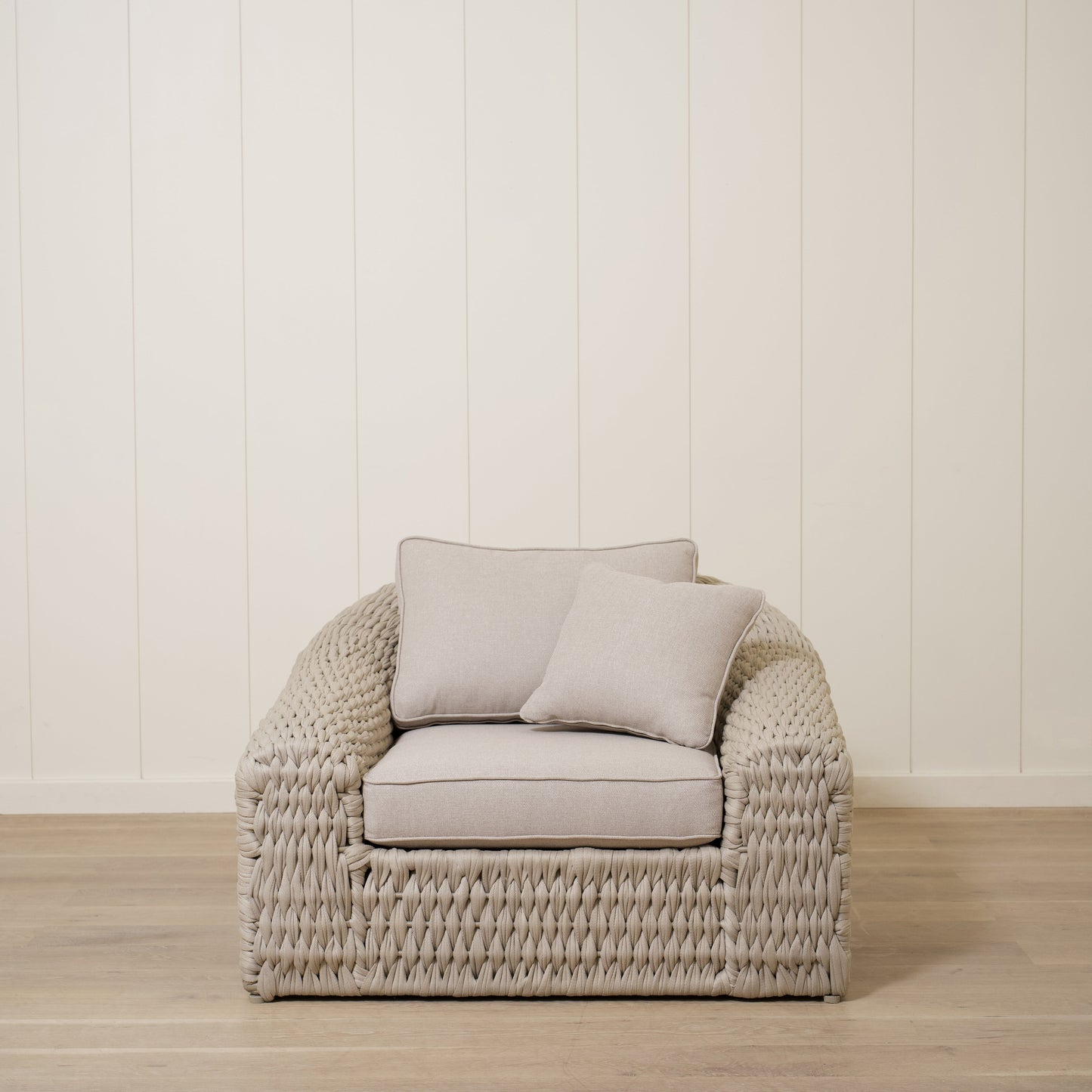 Raya Outdoor Chair
