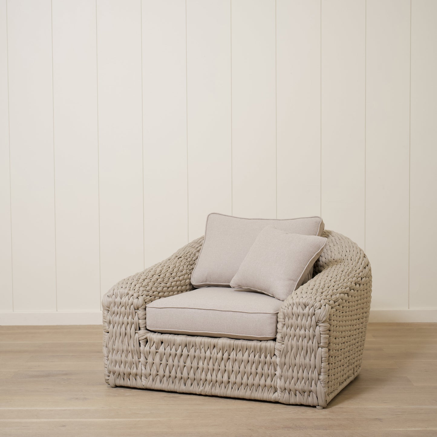 Raya Outdoor Chair