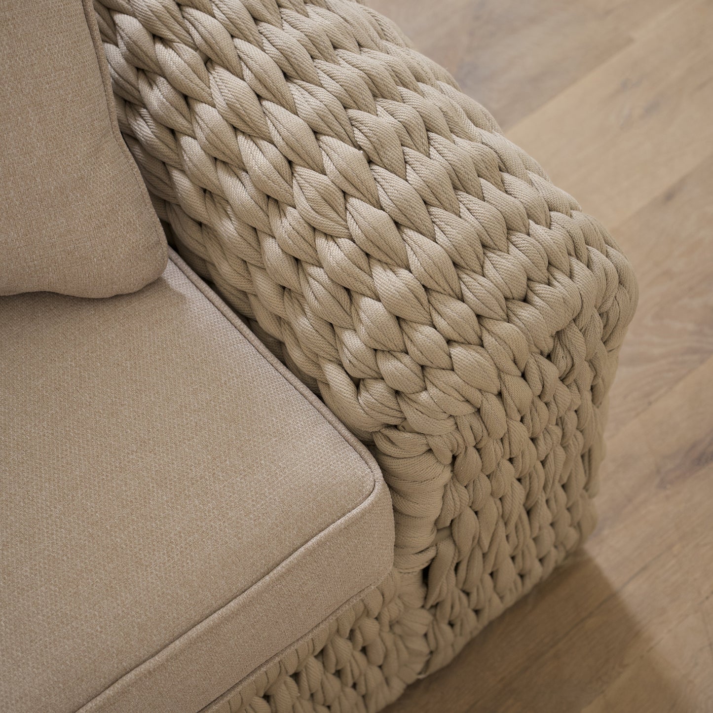 Raya Outdoor Chair
