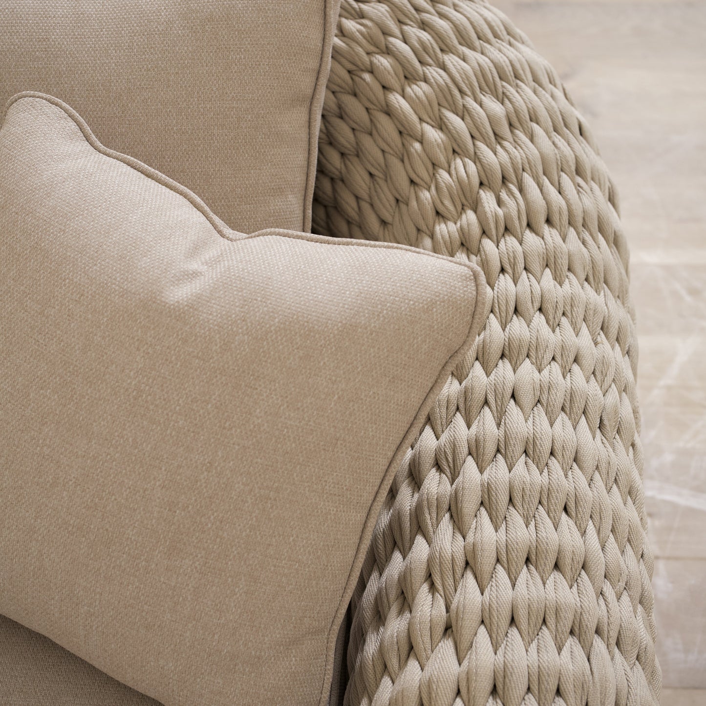 Raya Outdoor Chair