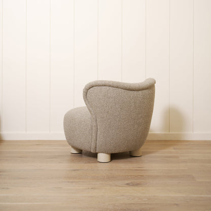 Ward Chair