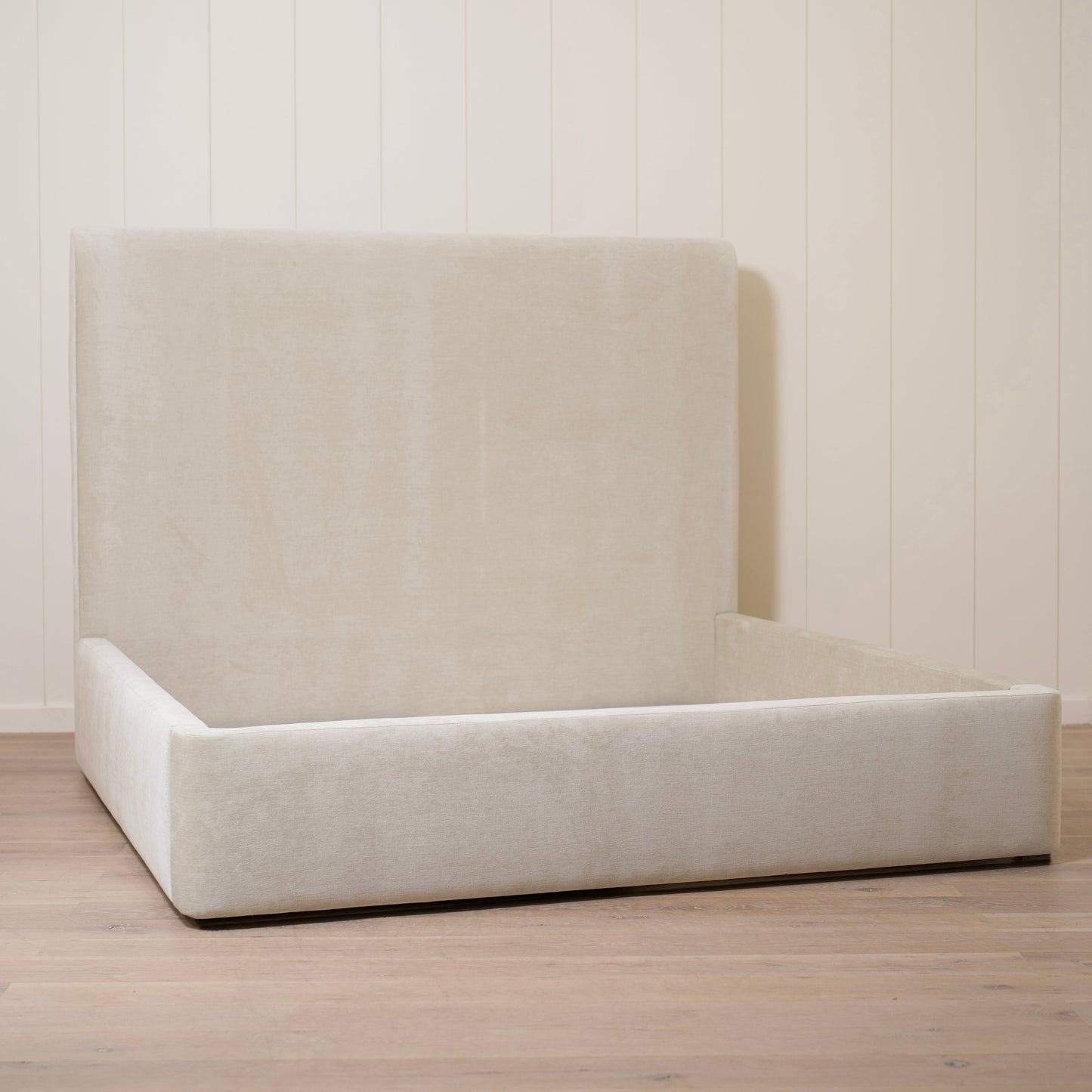 Clam Low Bed
