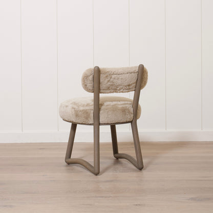 Cuddle Vanity Chair