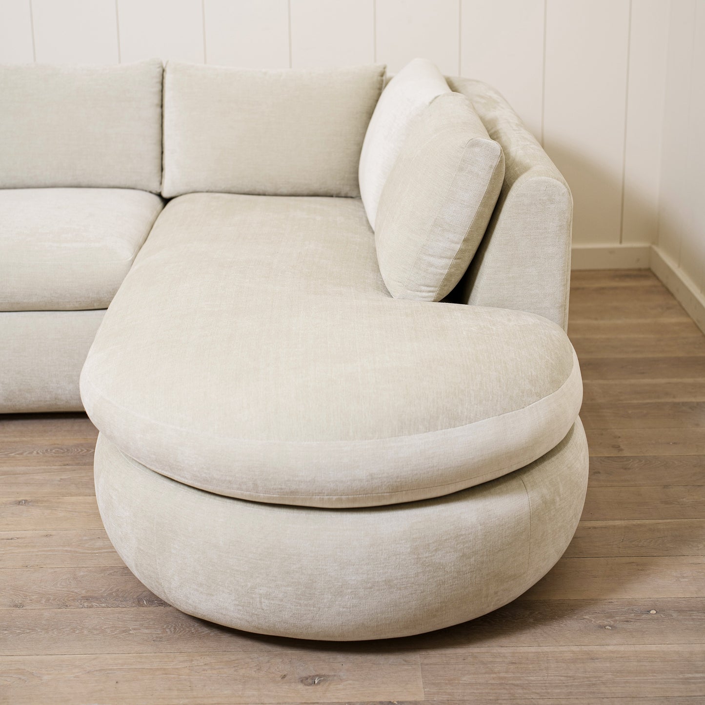 Felix Sectional