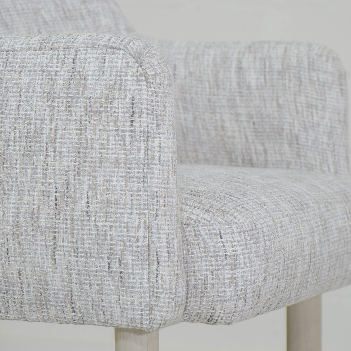 James - Counter Stool