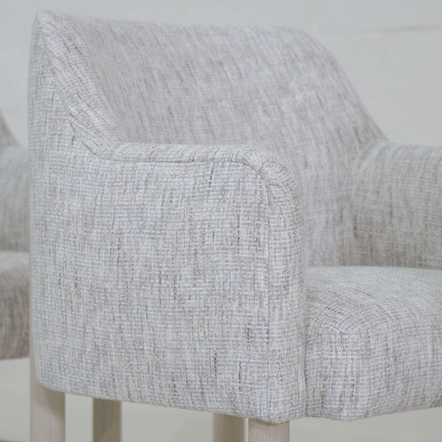 James - Counter Stool